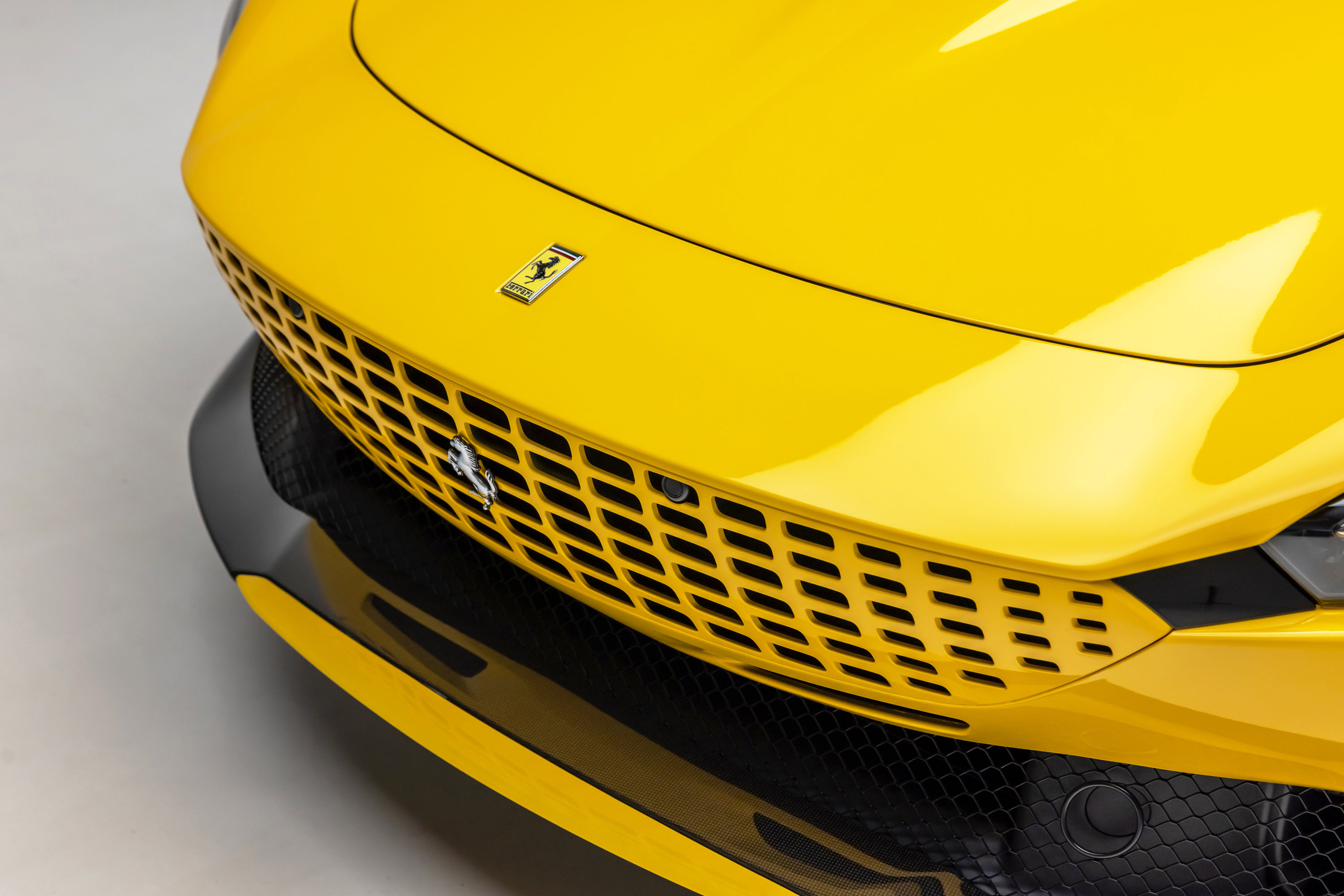 Certified 2025 Ferrari Roma Spider image 33