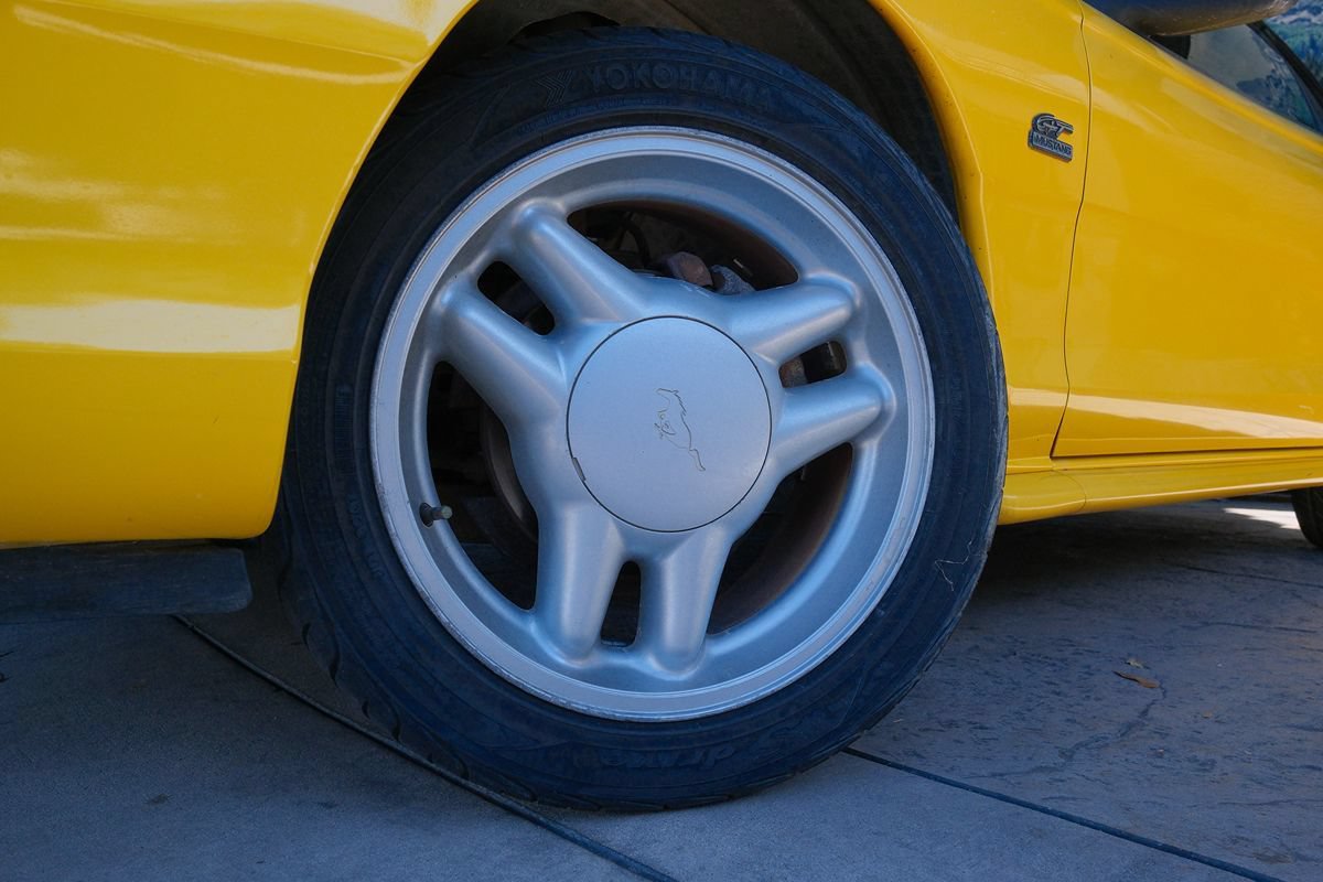 Used 1995 Ford Mustang GT RWD image 30