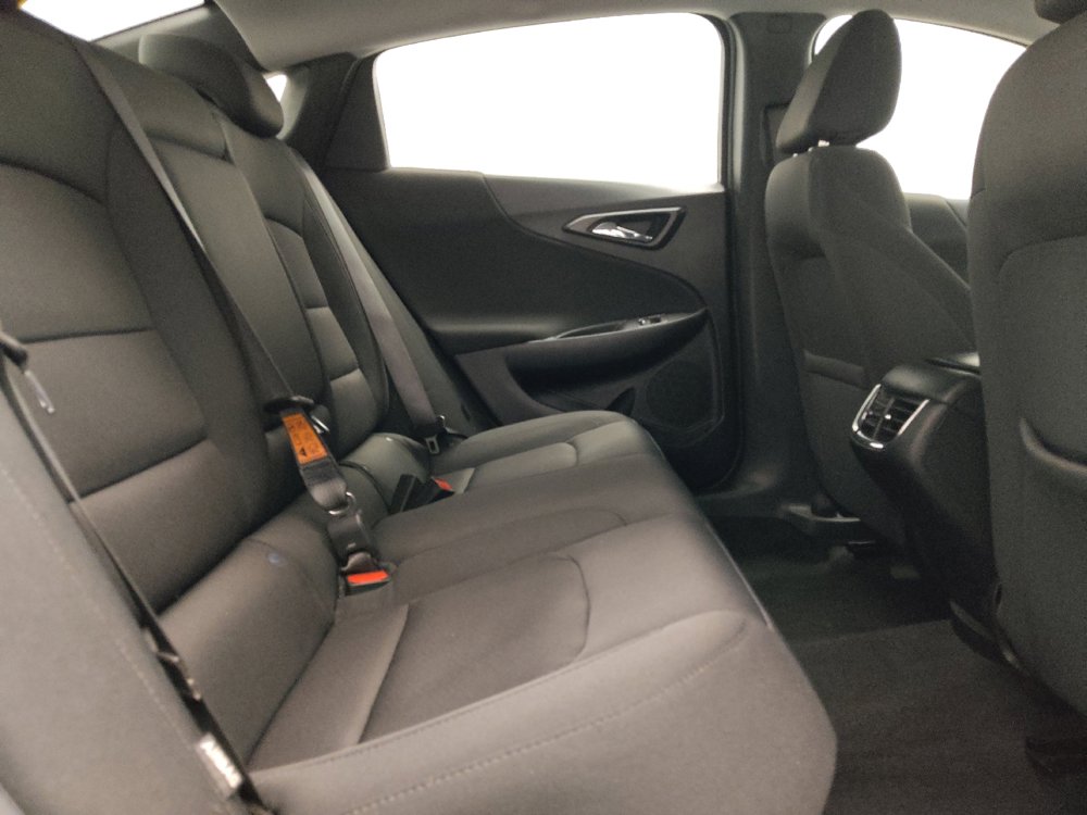 Used 2021 Chevrolet Malibu LT FWD image 19