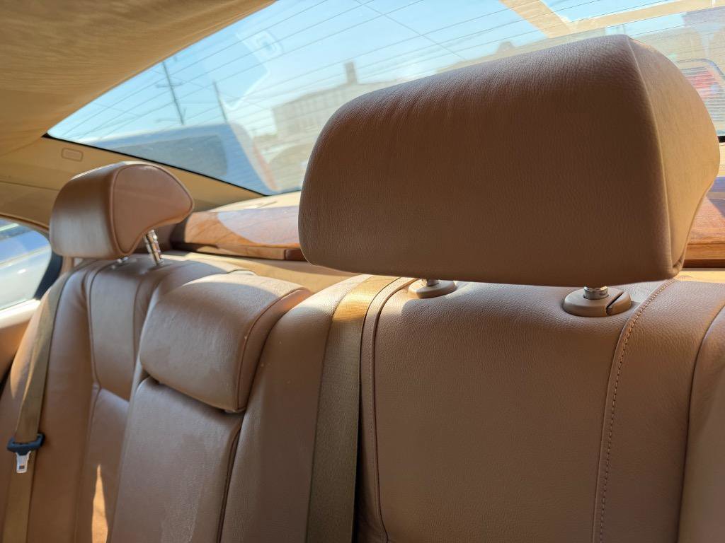 Used 2008 BMW 750i RWD image 29