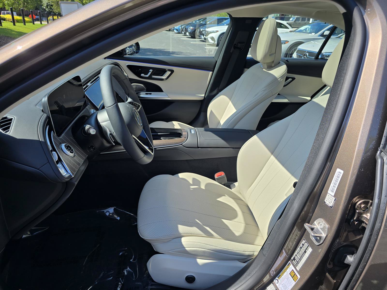 New 2027 Mercedes-Benz E 450 4MATIC Sedan image 21