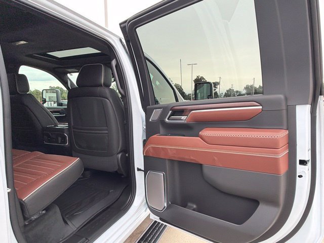 New 2026 GMC Sierra 3500 Denali Ultimate AWD/4WD image 36
