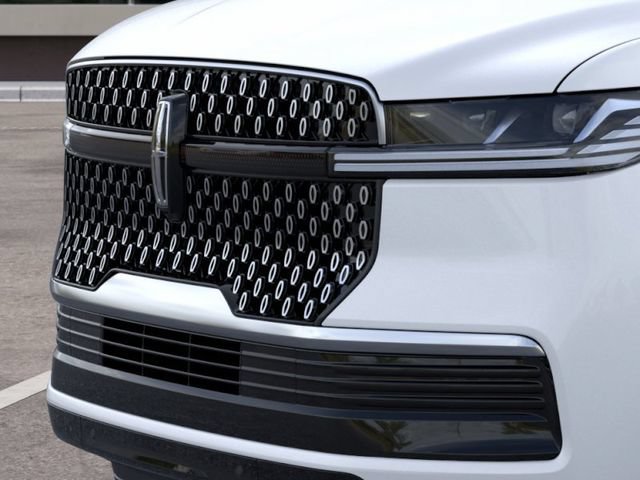 New 2025 Lincoln Navigator L Reserve AWD/4WD image 17