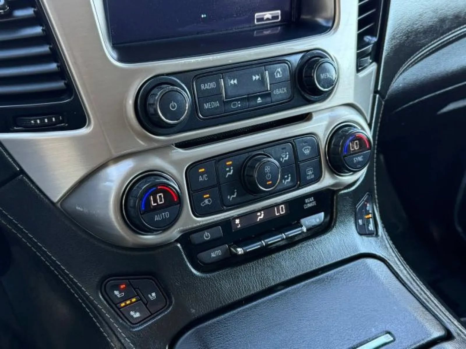 Used 2019 GMC Yukon Denali AWD/4WD image 32