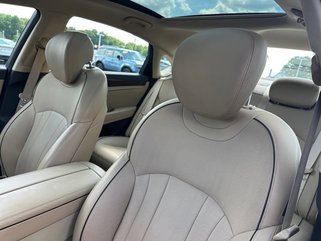 Used 2015 Hyundai Genesis 3.8 w/ Option Group 03 RWD image 21