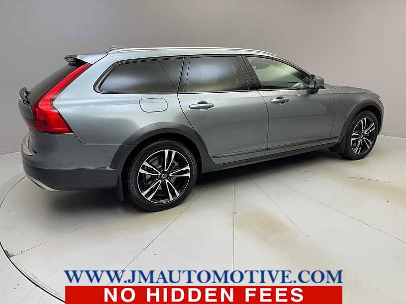 Used 2019 Volvo V90 T5 Cross Country w/ Protection Package Premier AWD/4WD image 5