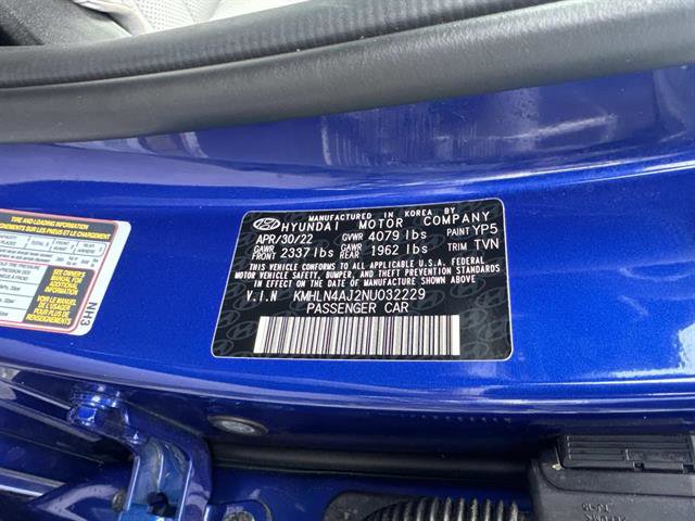 Used 2022 Hyundai Elantra Limited image 12