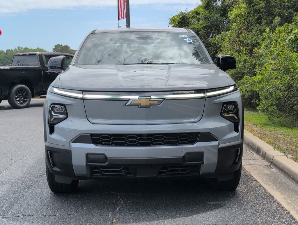 New 2025 Chevrolet Silverado EV LT AWD/4WD image 9