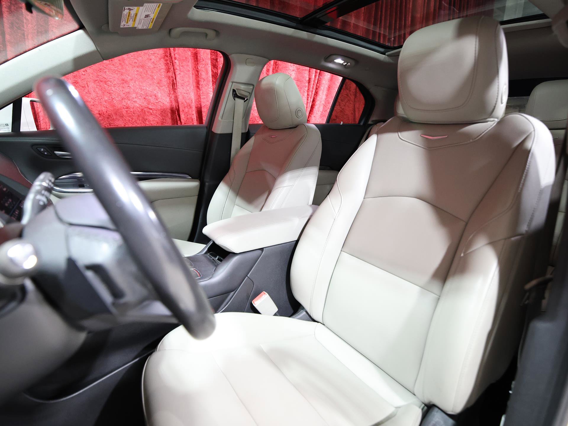 Used 2019 Cadillac XT4 Luxury image 13