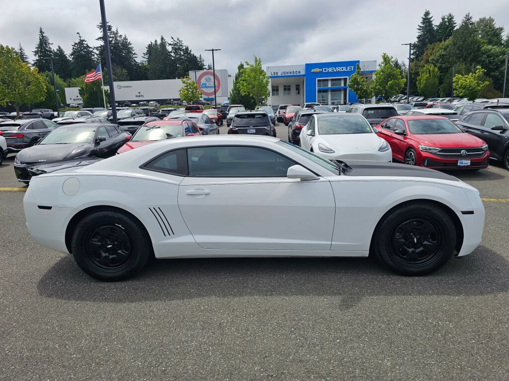 Used 2013 Chevrolet Camaro LS RWD image 4