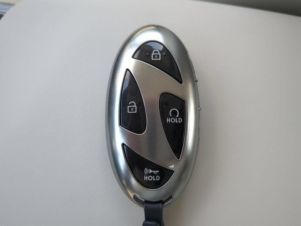 New 2025 Hyundai Sonata Limited FWD image 8
