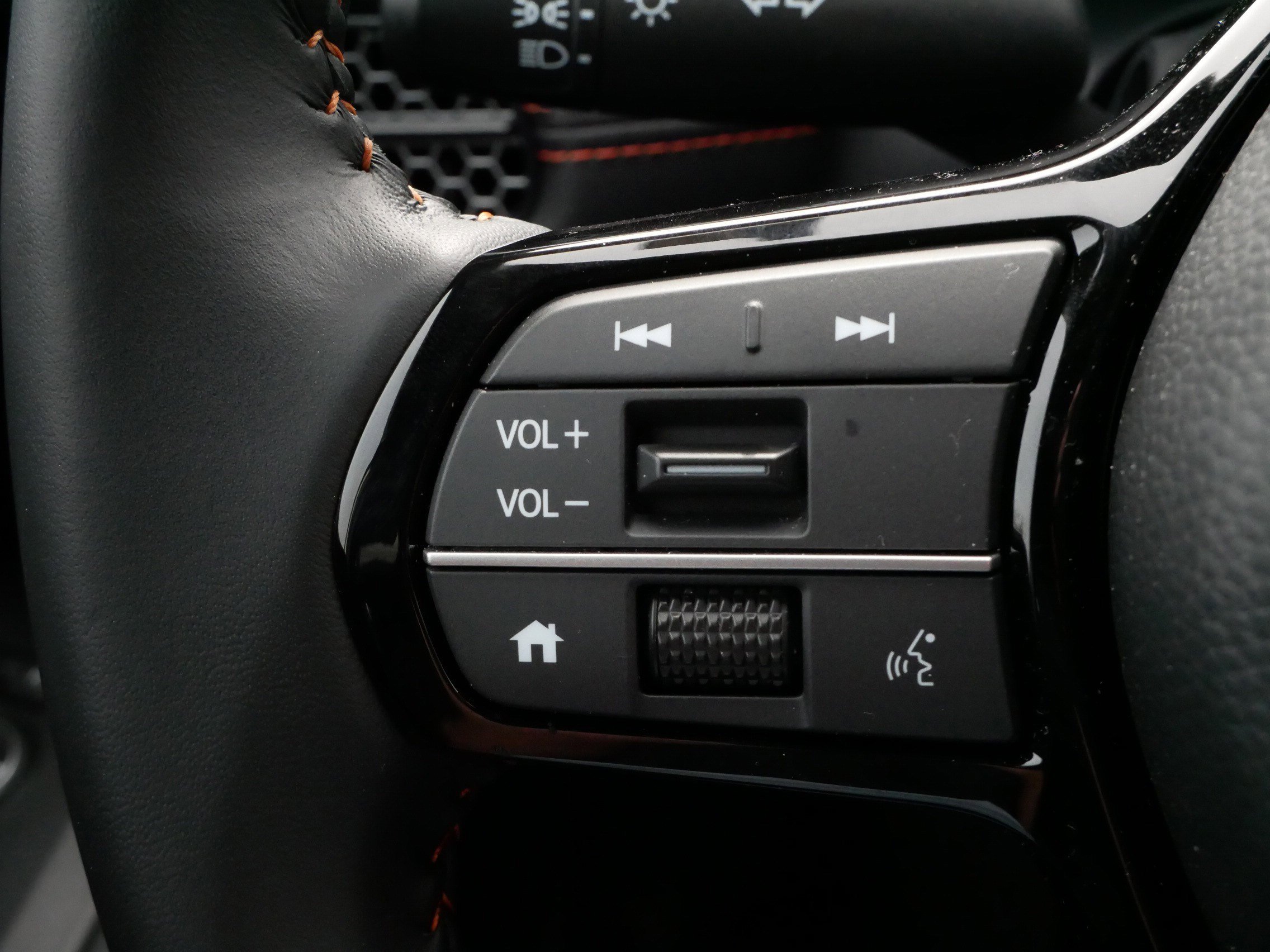 Certified 2026 Honda HR-V Sport image 27