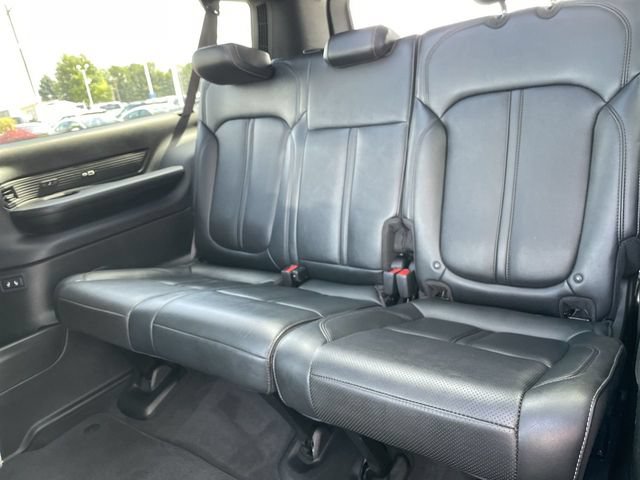 Used 2023 Jeep Wagoneer L Series II w/ Premium Group I AWD/4WD image 24