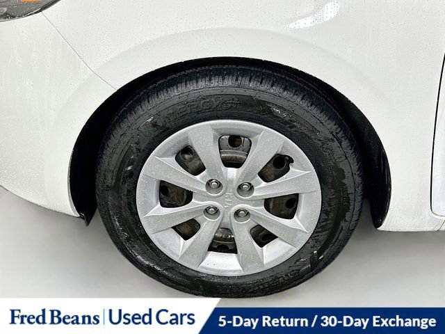 Used 2013 Kia Rio EX image 16