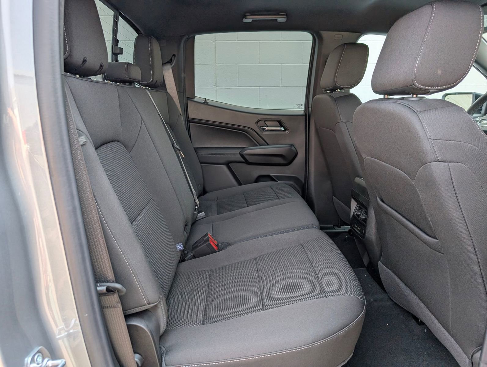 New 2025 GMC Canyon Elevation w/ Convenience Package image 26