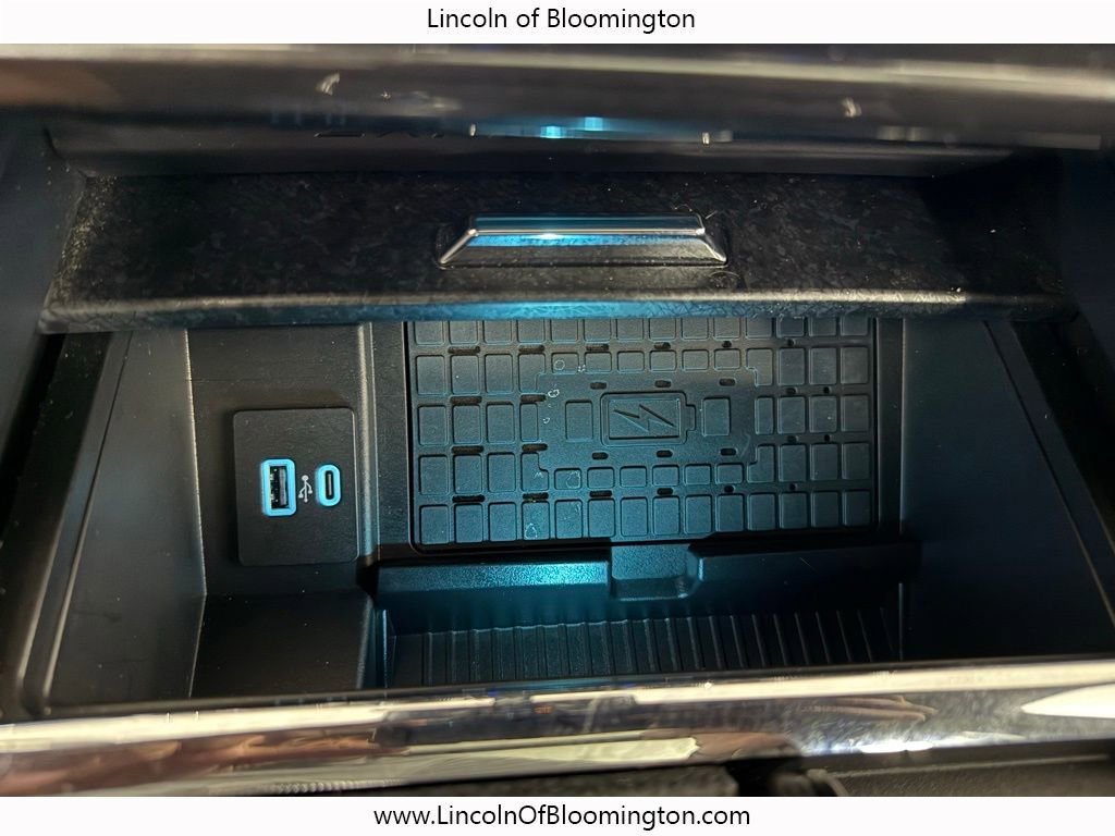 Used 2022 Ford Expedition Max Limited image 46