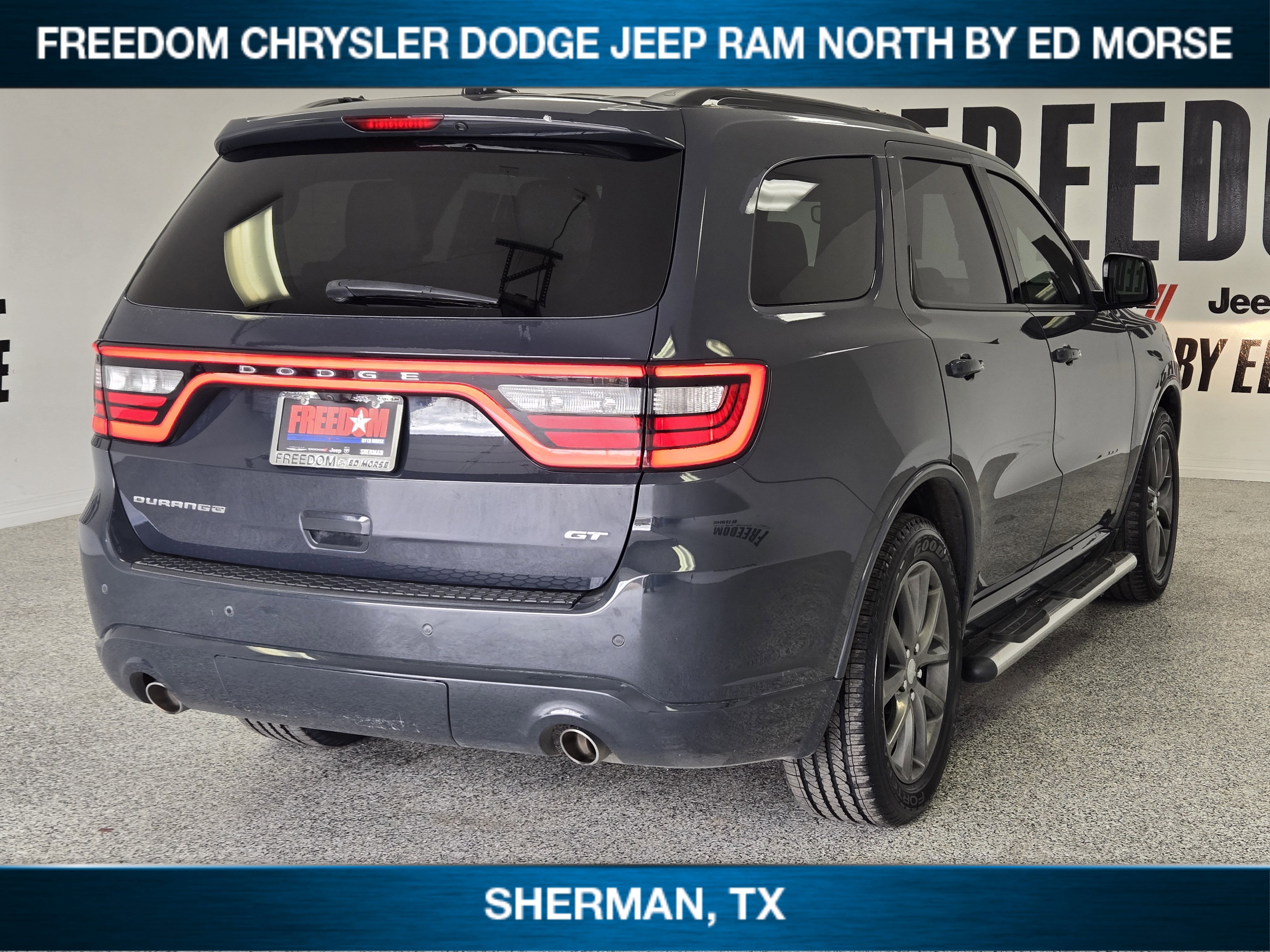 Used 2018 Dodge Durango GT w/ Premium Group RWD image 3