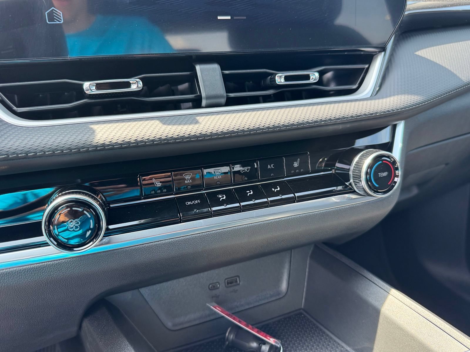 New 2027 Chevrolet Equinox LT AWD/4WD image 21