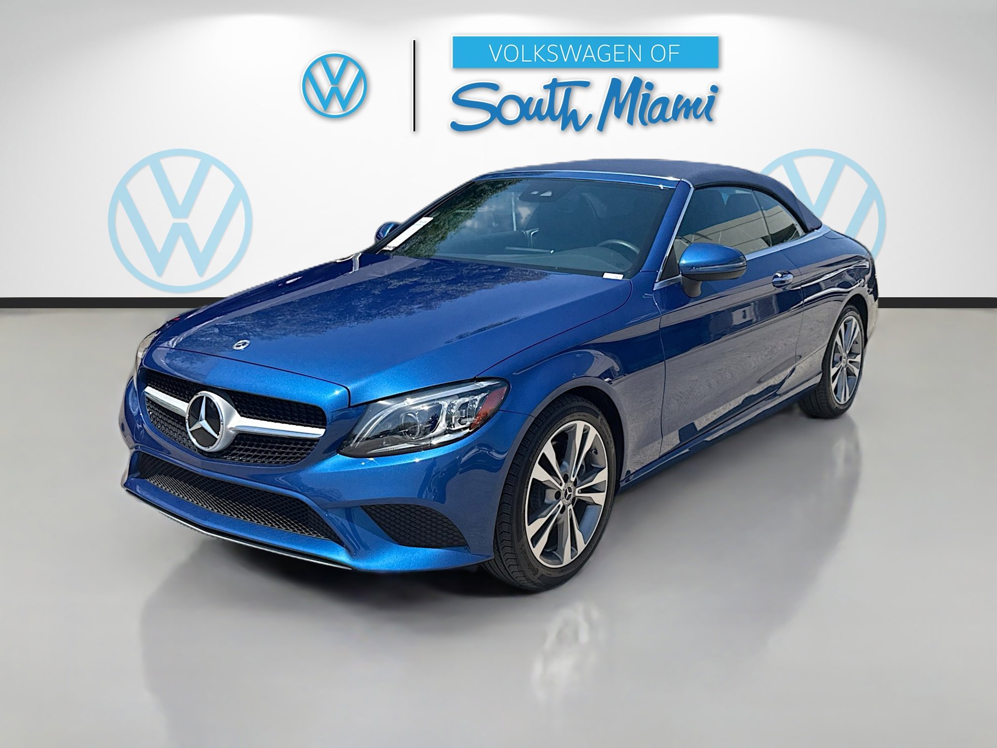 Used 2023 Mercedes-Benz C 300 Cabriolet w/ Multimedia Package image 3