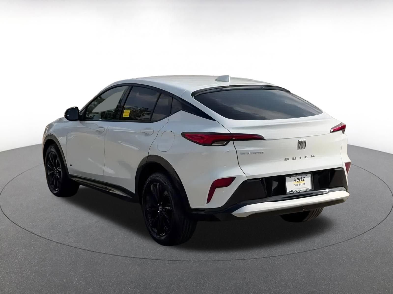 Used 2025 Buick Envista Sport Touring image 11