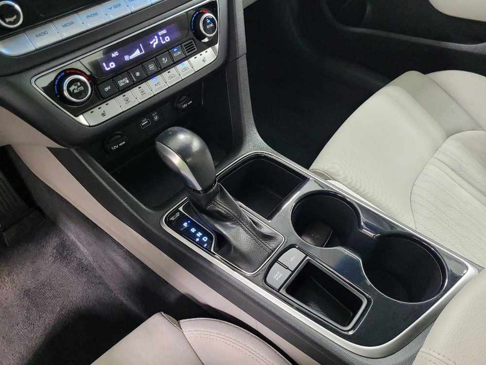 Used 2019 Hyundai Sonata Plug-In Hybrid image 26