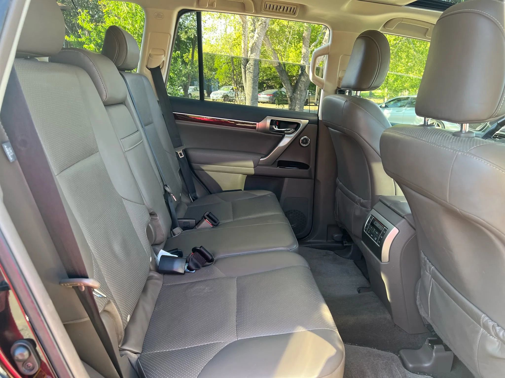 Used 2014 Lexus GX 460 Luxury image 11