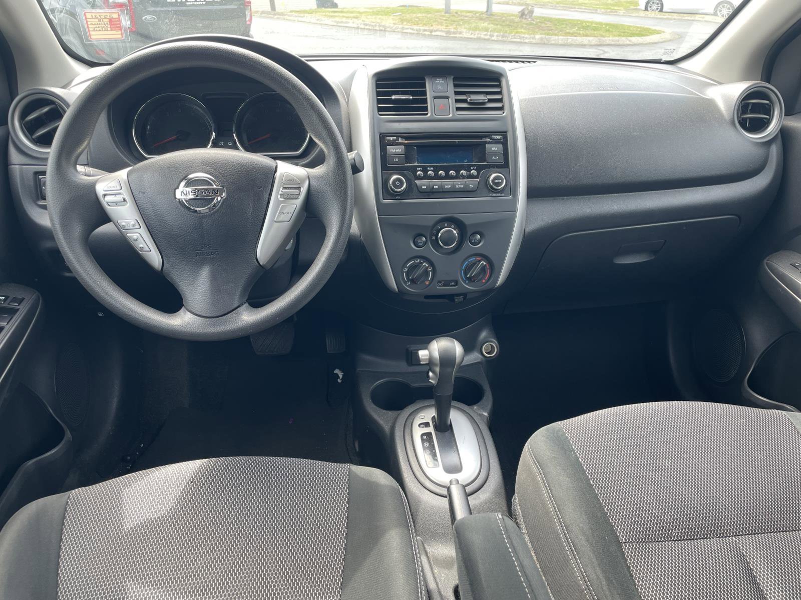 Used 2018 Nissan Versa SV FWD image 7