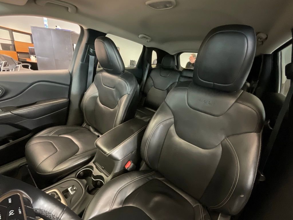 Used 2015 Jeep Cherokee Limited image 10