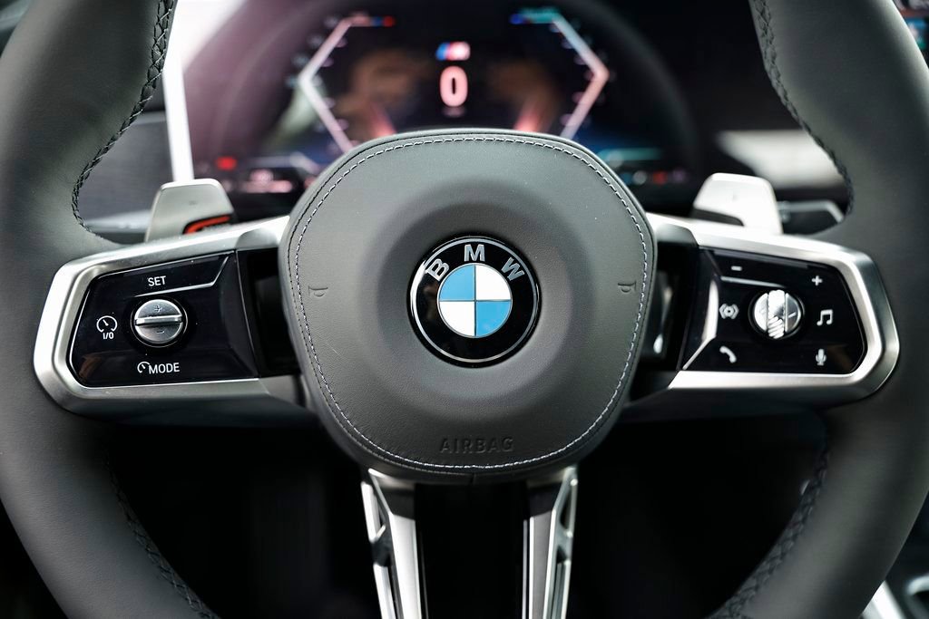 New 2026 BMW 740i w/ Premium Package image 32