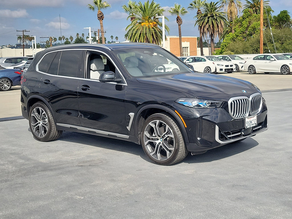Used 2026 BMW X5 sDrive40i w/ Climate Comfort Package RWD image 4