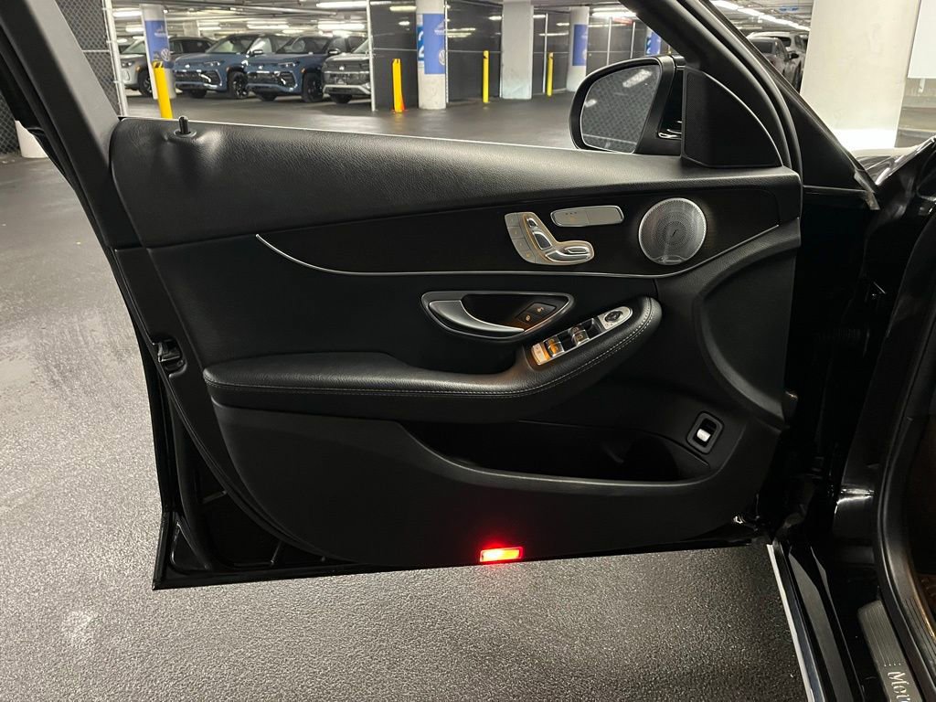 Used 2019 Mercedes-Benz C 300 4MATIC Sedan image 18