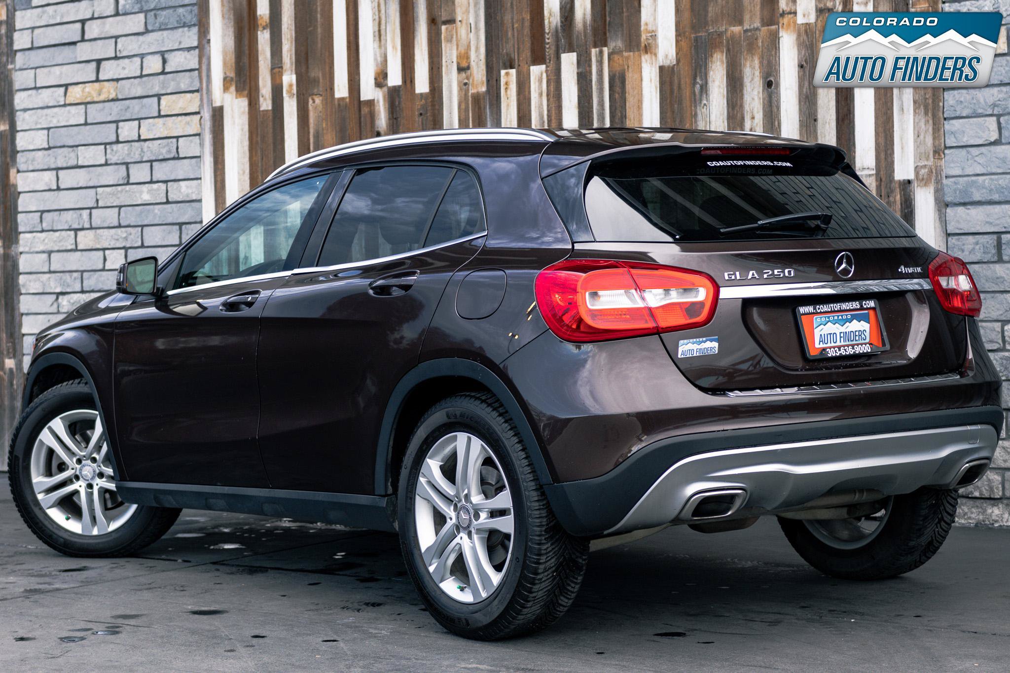 Used 2015 Mercedes-Benz GLA 250 4MATIC w/ Premium Package image 3