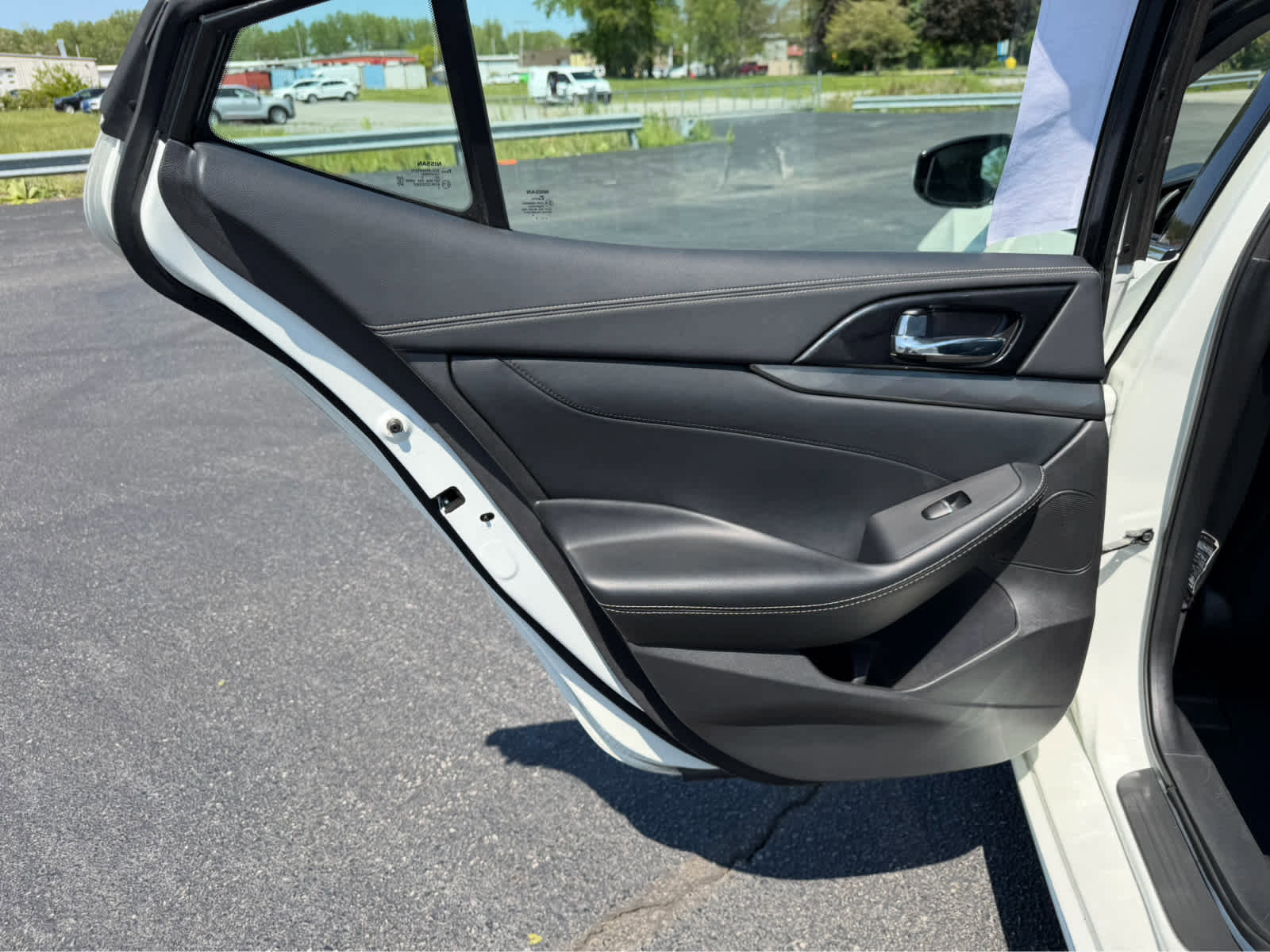 Used 2023 Nissan Maxima SV w/ Floor Mat Group FWD image 19