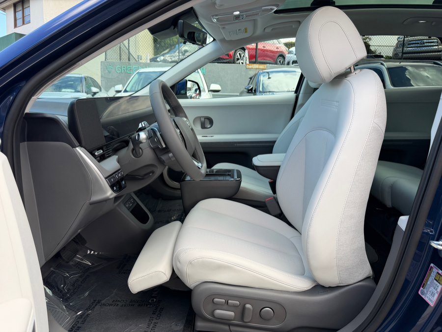 Used 2026 Hyundai Ioniq 5 Limited AWD/4WD image 11