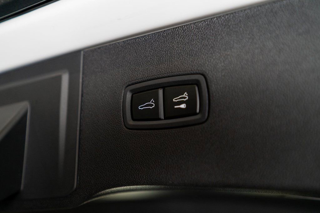 New 2025 Porsche Cayenne AWD/4WD image 49
