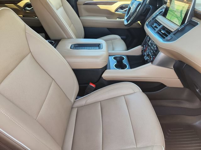Used 2023 Chevrolet Suburban Premier w/ Premium Package AWD/4WD image 14