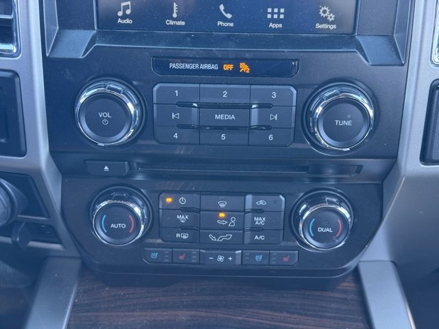 Used 2016 Ford F150 Lariat image 29