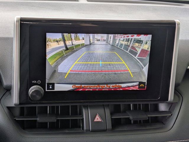 Used 2024 Toyota RAV4 LE image 22