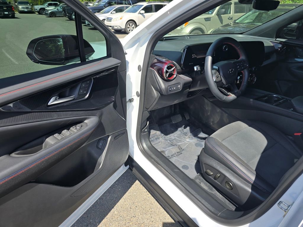 Used 2024 Chevrolet Blazer EV RS AWD/4WD image 19