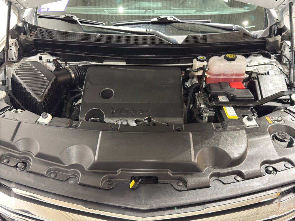 Certified 2023 Chevrolet Traverse LT w/ LPO, Floor Liner Package image 36