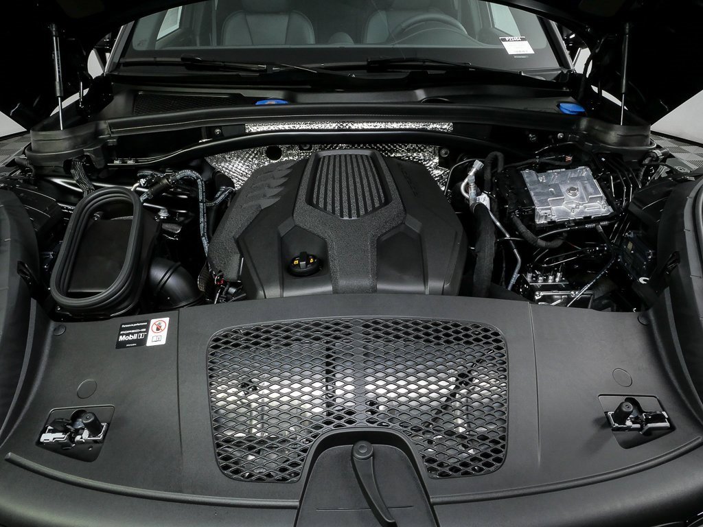 New 2026 Porsche Macan image 36