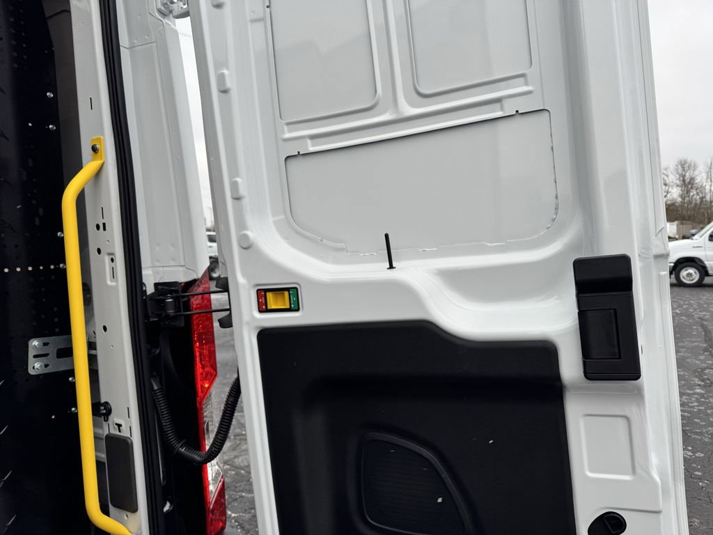 New 2026 Ford Transit 250 148 Medium Roof image 21