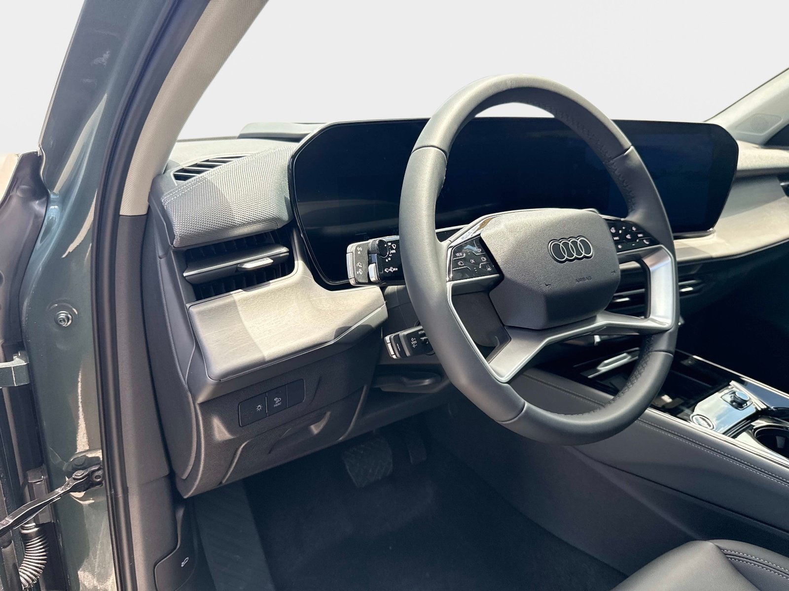 New 2026 Audi Q3 quattro 2.0T AWD/4WD image 19