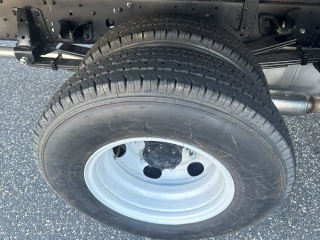 New 2024 Chevrolet Low Cab Forward image 15