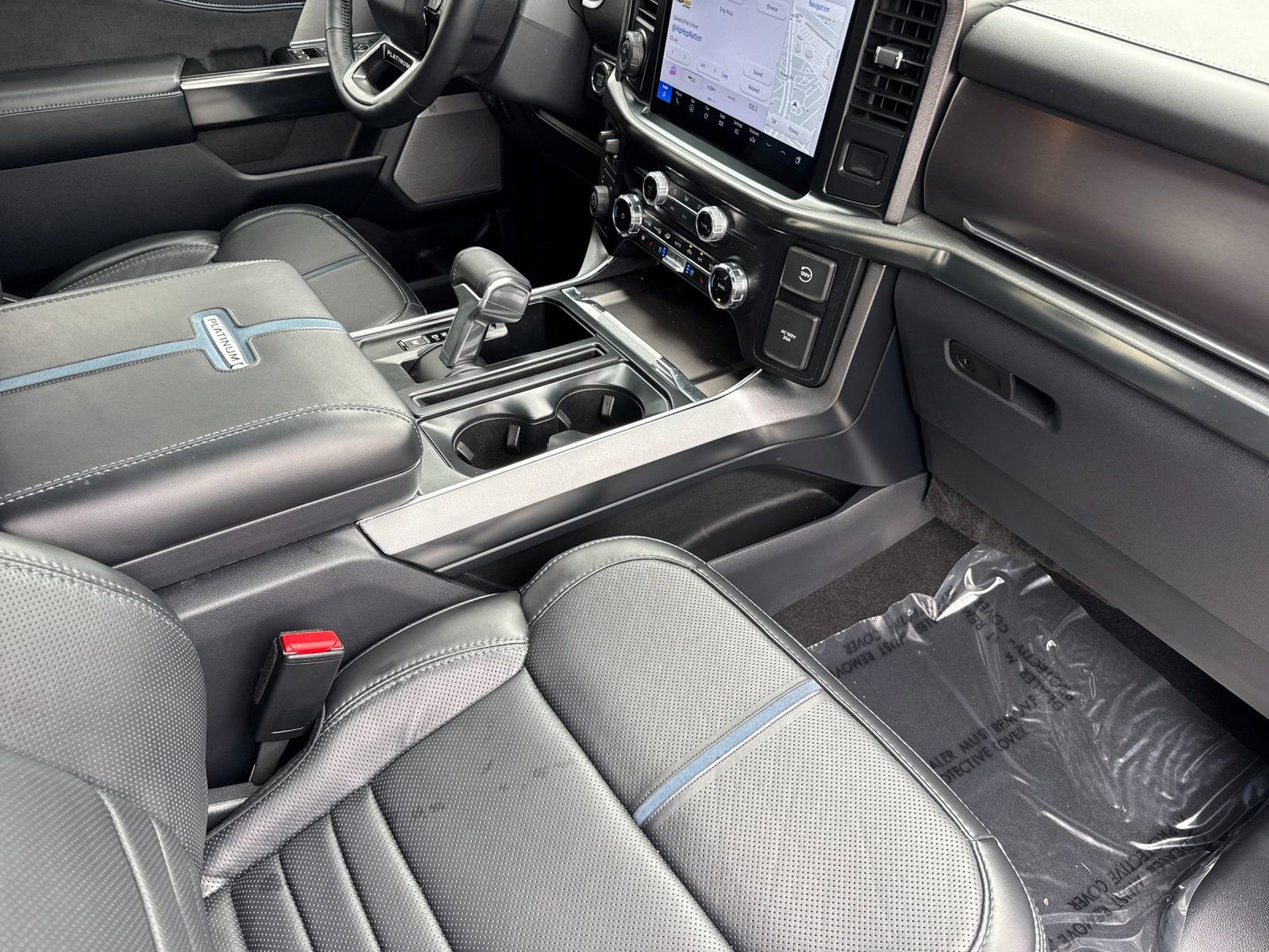 Used 2024 Ford F150 Platinum image 18