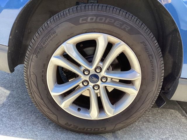 Used 2020 Ford Edge SEL w/ Convenience Package AWD/4WD image 7