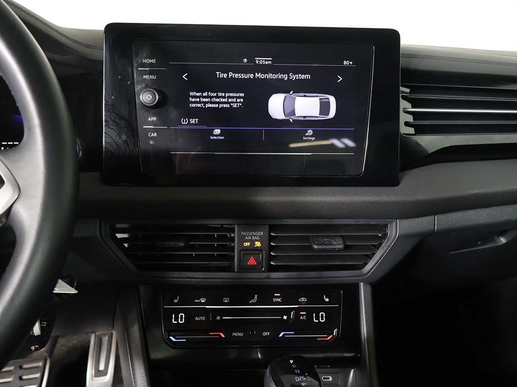 Used 2025 Volkswagen Jetta Sport FWD image 41