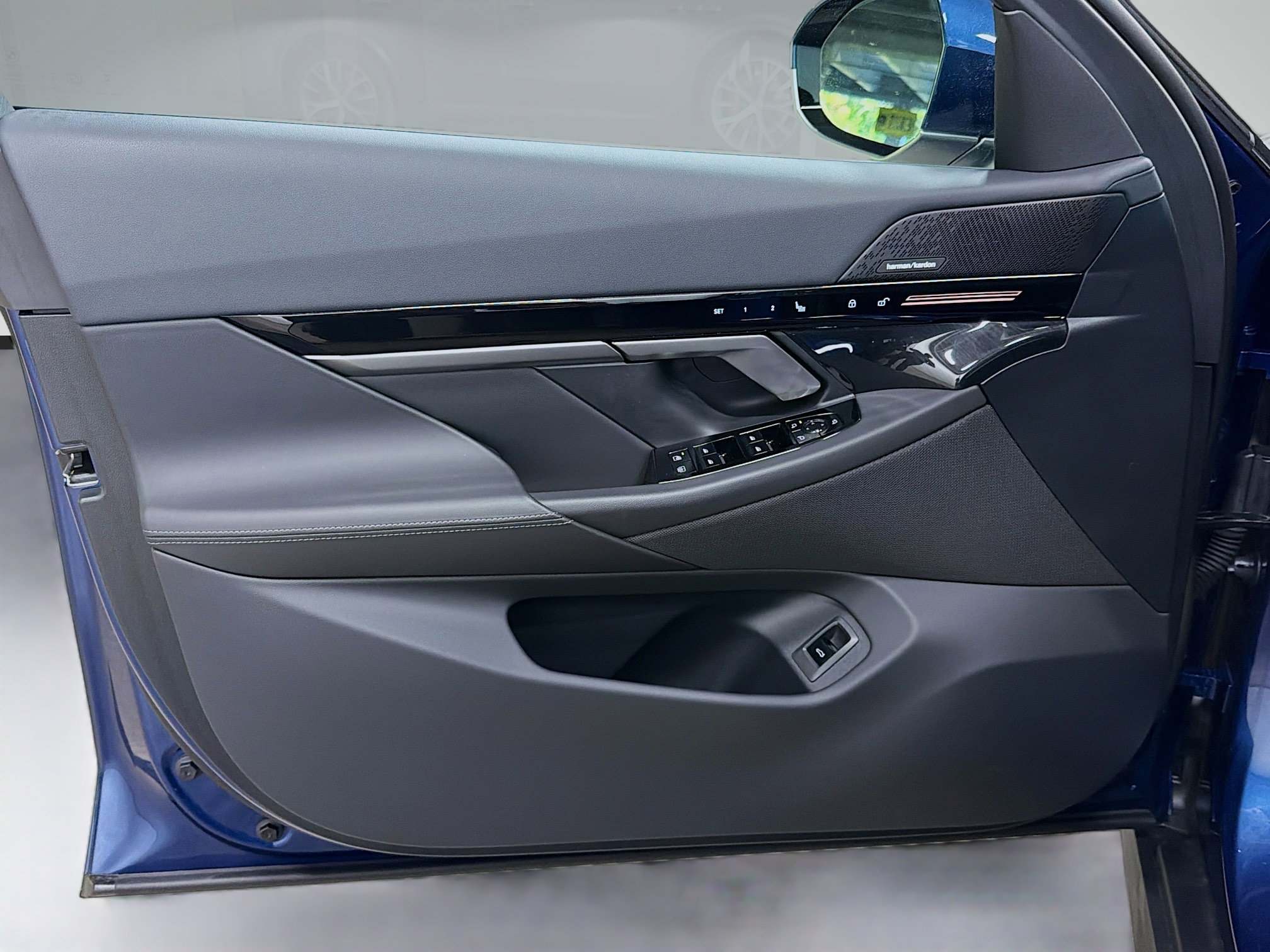 Used 2026 BMW 530i RWD image 21