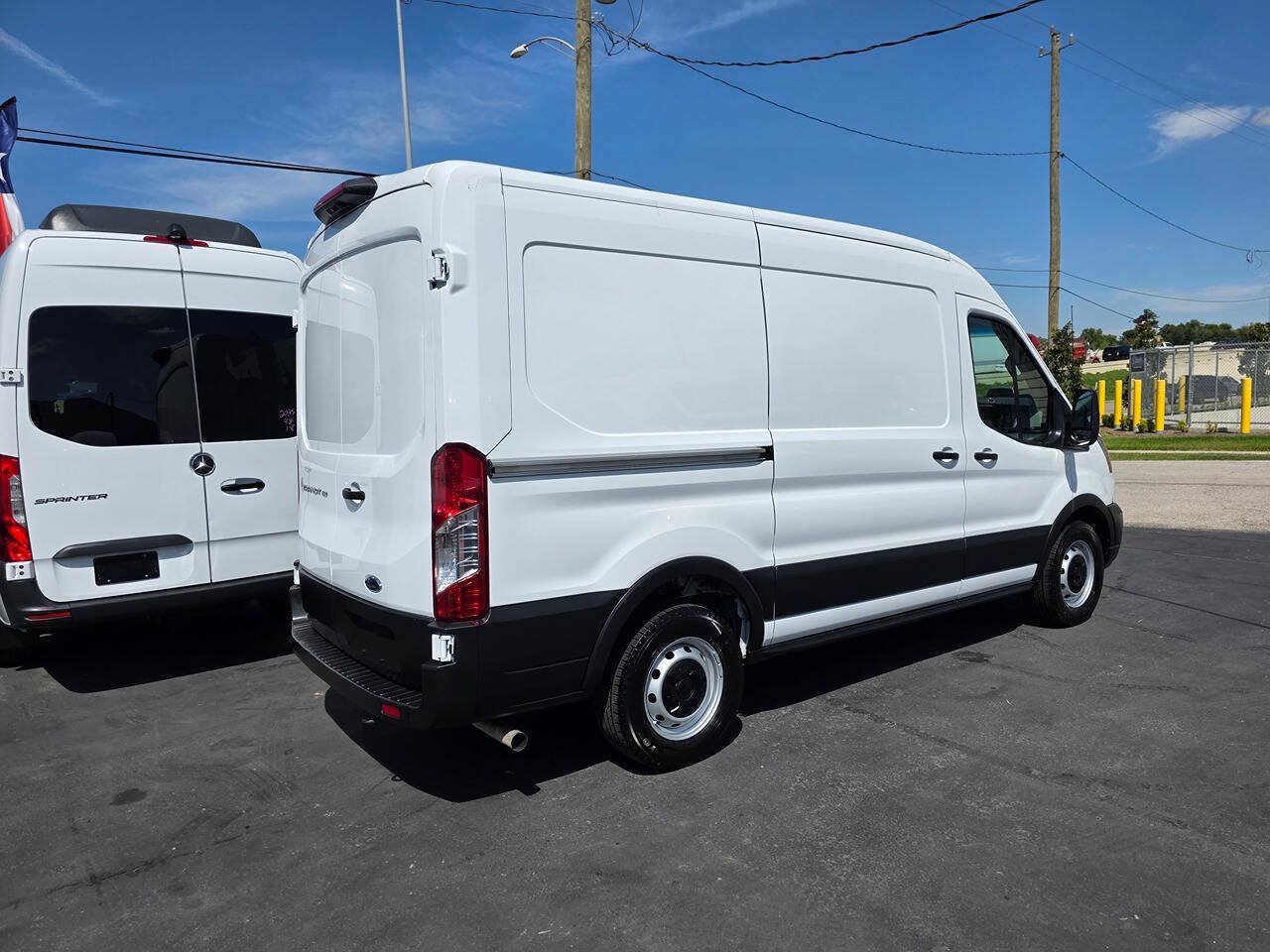 Used 2023 Ford Transit 150 Medium Roof RWD image 6