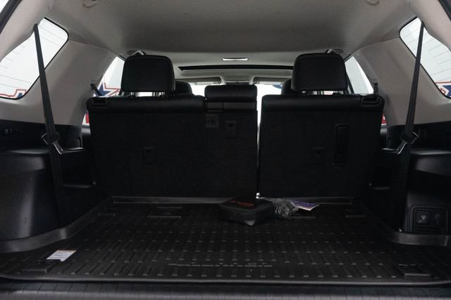 Used 2024 Toyota 4Runner Limited RWD image 9